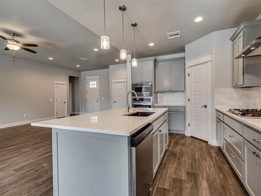 Photo 12 — 2210 Kimball Drive, Norman, OK 73071