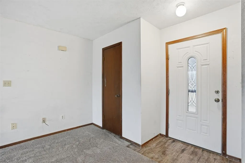Photo 4 — 1009 Stewart Street, Altus, OK 73521