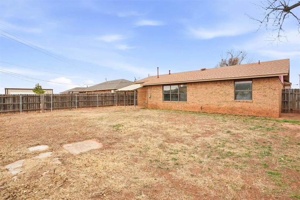 Photo 26 — 1009 Stewart Street, Altus, OK 73521