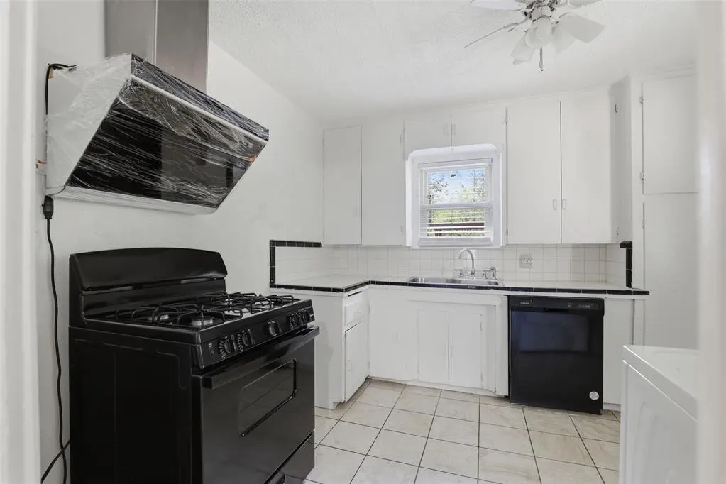 Photo 9 — 2140 NW 31st Street, Oklahoma City, OK 73112