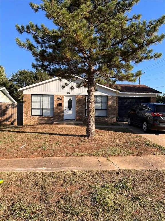 Photo 12 — 301 Winding Lane, Edmond, OK 73003