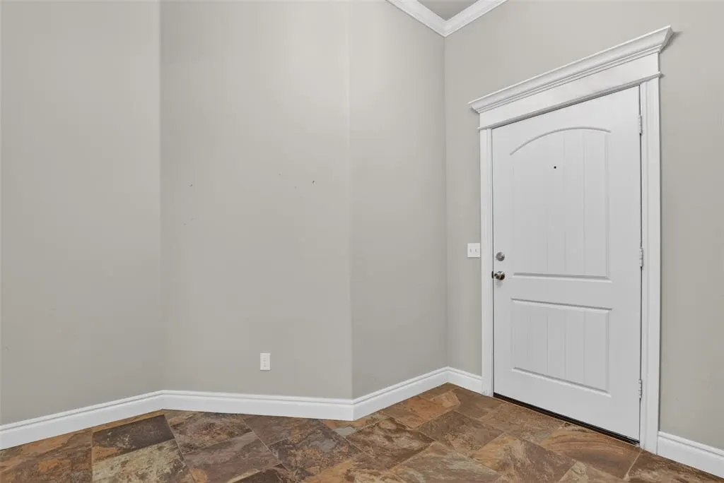 Photo 2 — 3433 NW 164th Terrace, Edmond, OK 73013