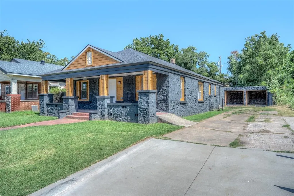 Photo 4 — 1421 NE 8th Street, Oklahoma City, OK 73117