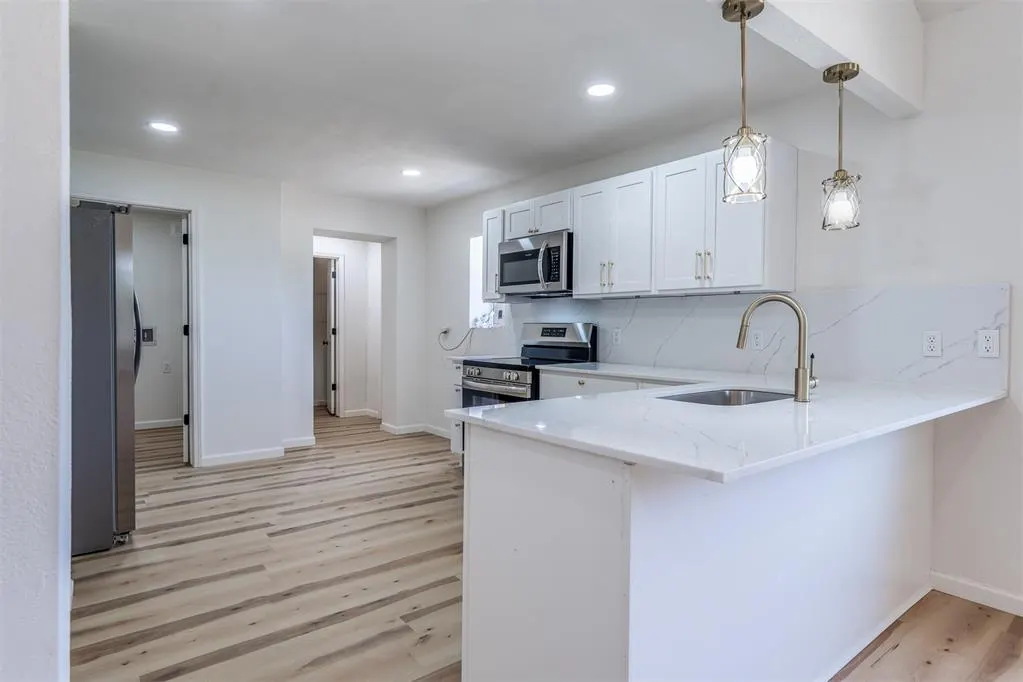 Photo 18 — 1421 NE 8th Street, Oklahoma City, OK 73117