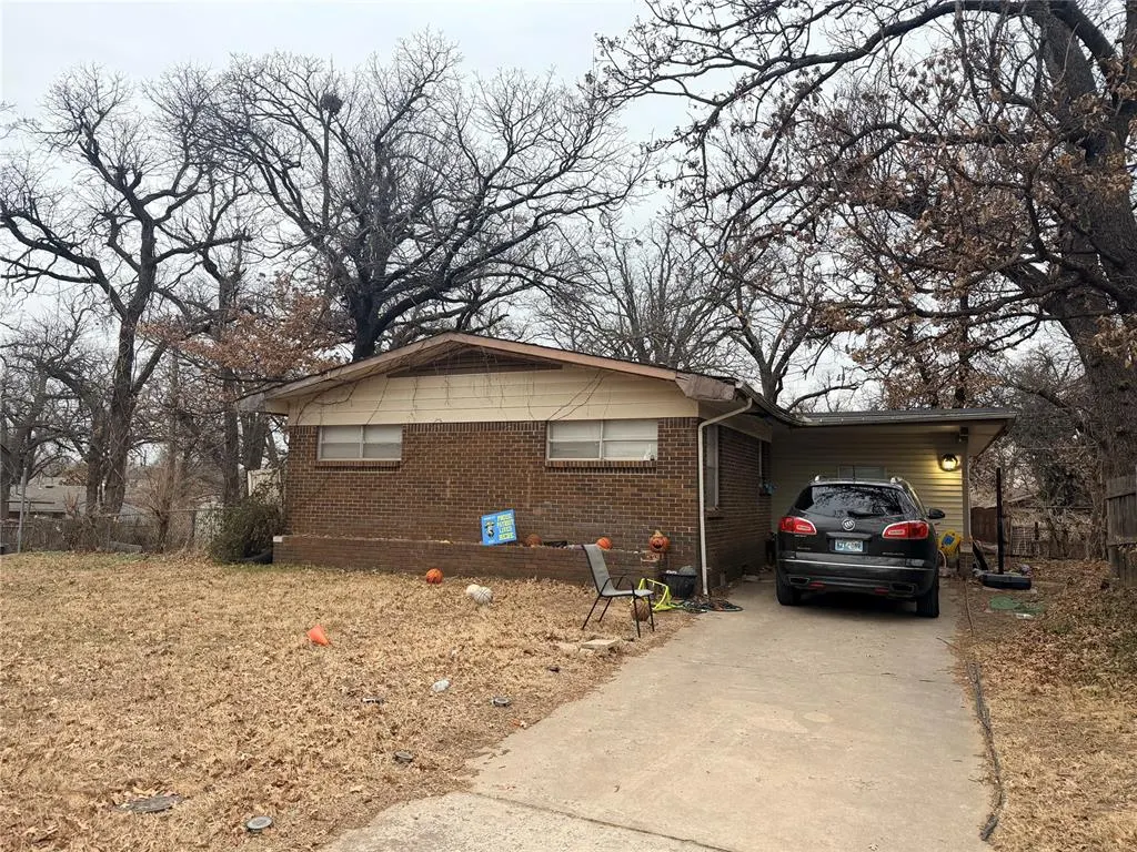 Photo 2 — 6517 NW 20th Drive, Bethany, OK 73008