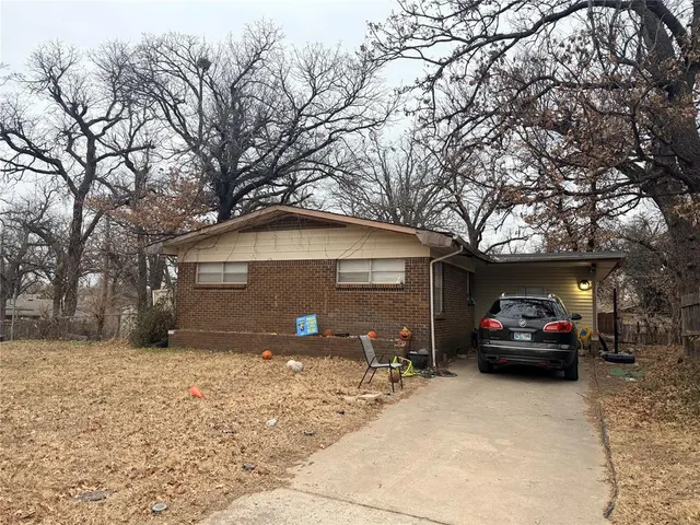 Photo 2 — 6517 NW 20th Drive, Bethany, OK 73008