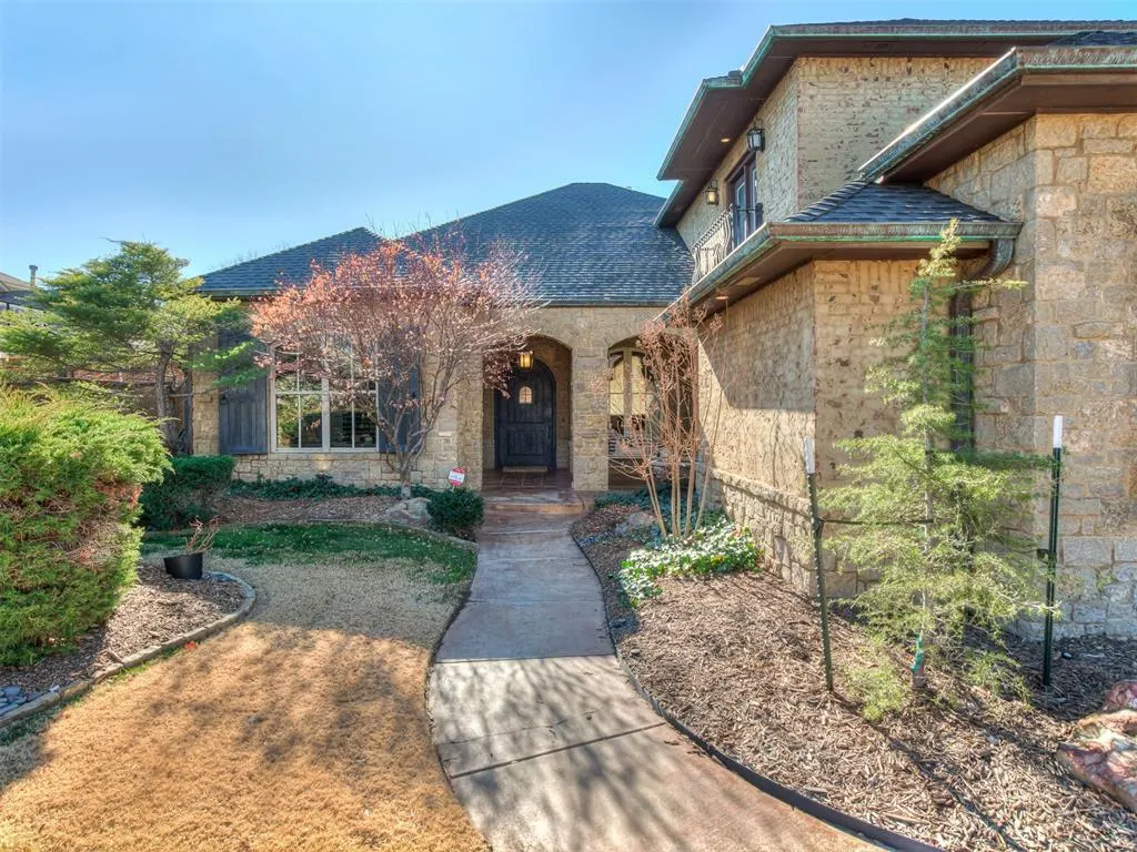 Photo 3 — 7616 NW 134th Street, Oklahoma City, OK 73142
