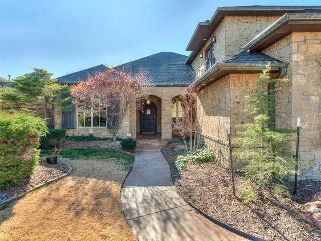 Photo 3 — 7616 NW 134th Street, Oklahoma City, OK 73142