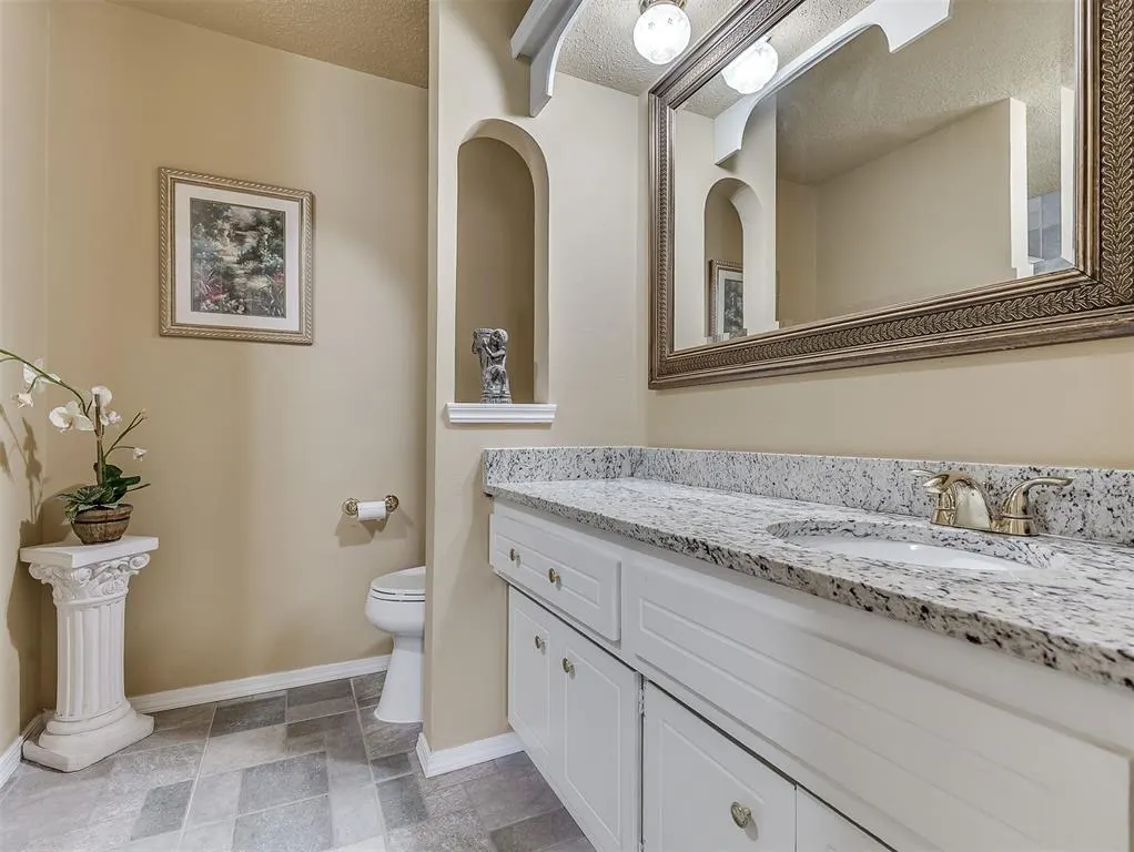 Photo 12 — 5132 NW 19th Terrace, Oklahoma City, OK 73127