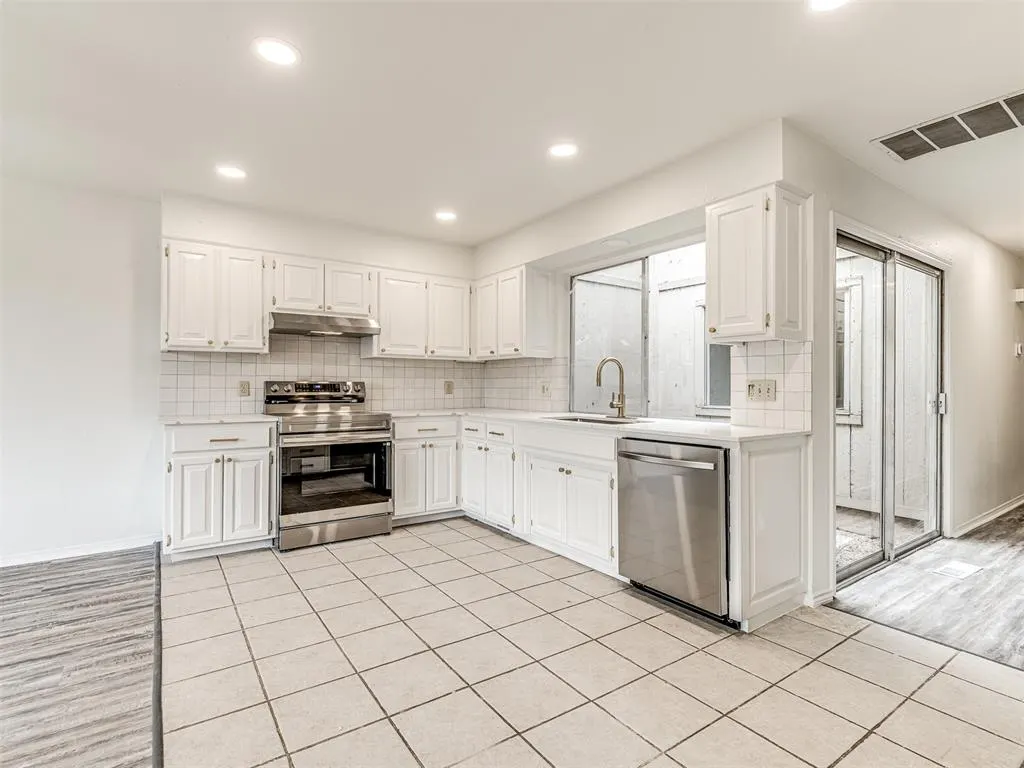 Photo 24 — 9822 Hefner Village Drive, Oklahoma City, OK 73162