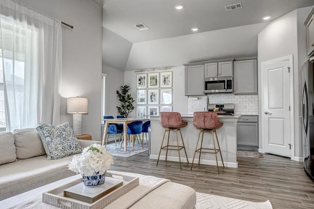 Photo 7 — 8316 NW 163rd Terrace, Edmond, OK 73013
