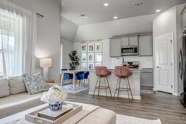 Photo 7 — 8316 NW 163rd Terrace, Edmond, OK 73013