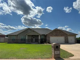 Sold home at 203 N Lyla Glen Drive