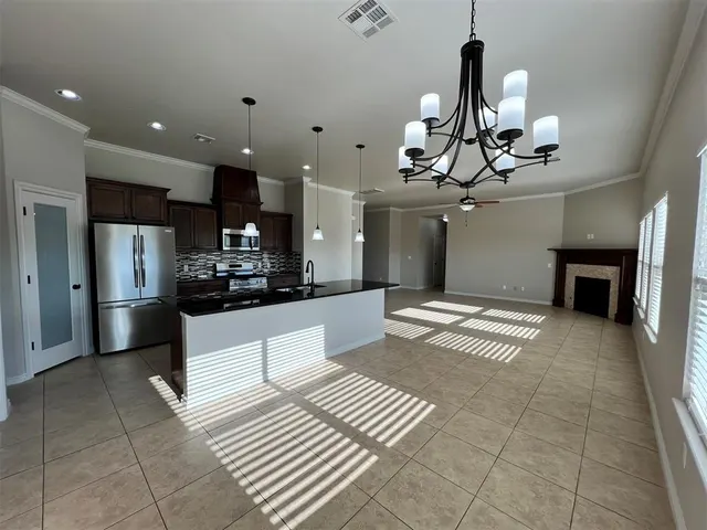 Photo 2 — 203 N Lyla Glen Drive, Washington, OK 73093
