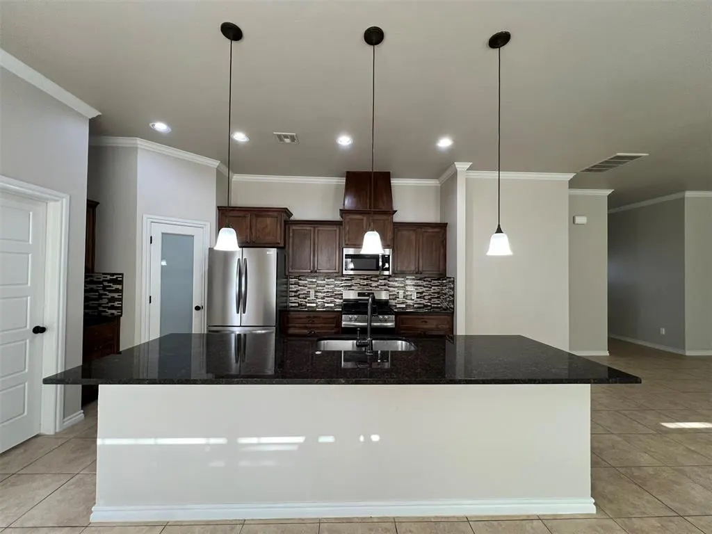 Photo 5 — 203 N Lyla Glen Drive, Washington, OK 73093