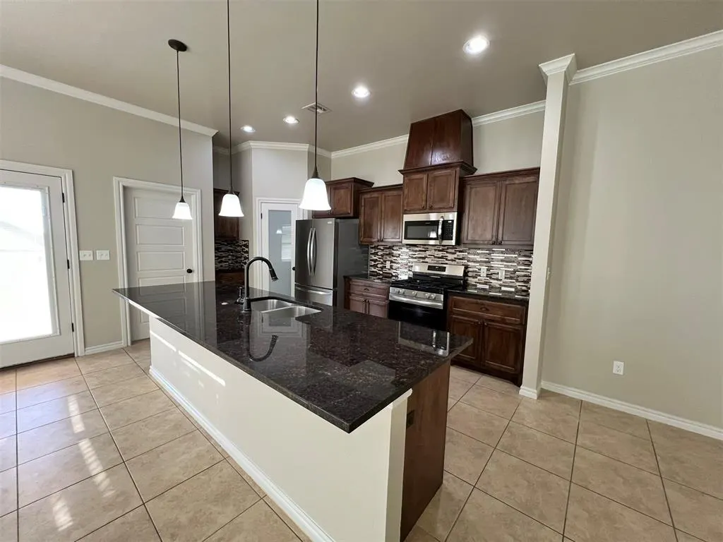 Photo 6 — 203 N Lyla Glen Drive, Washington, OK 73093