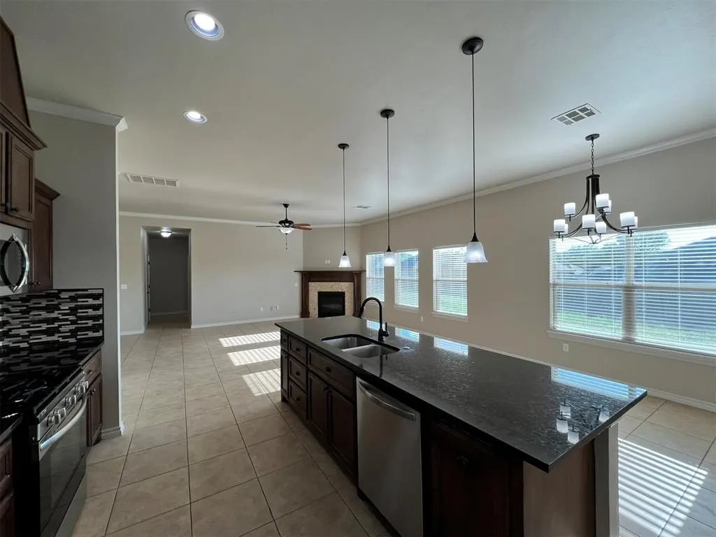 Photo 7 — 203 N Lyla Glen Drive, Washington, OK 73093