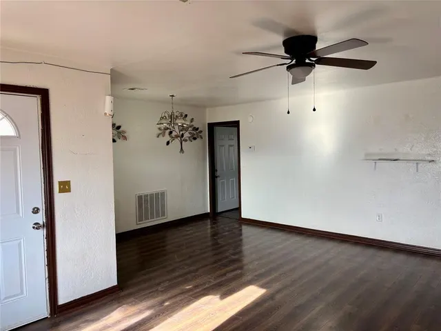 Photo 2 — 632 Circle Drive, Watonga, OK 73772