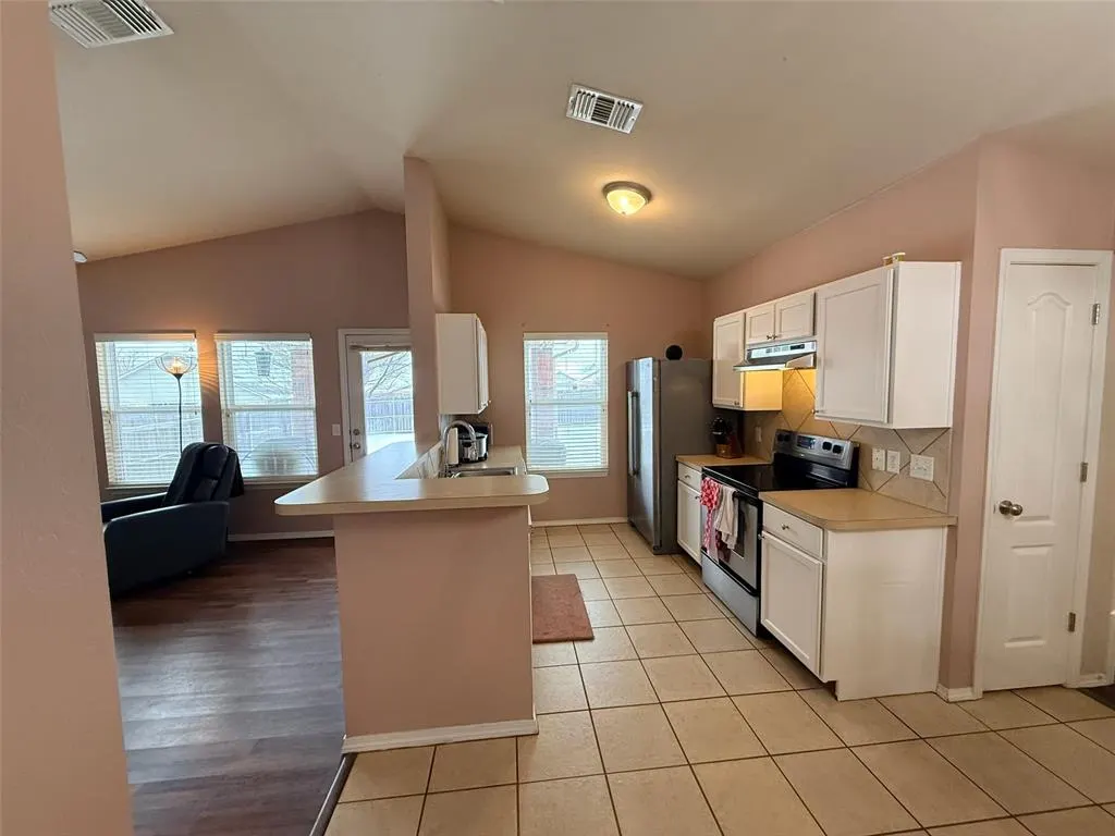 Photo 4 — 9525 SW 25th Street, Oklahoma City, OK 73128