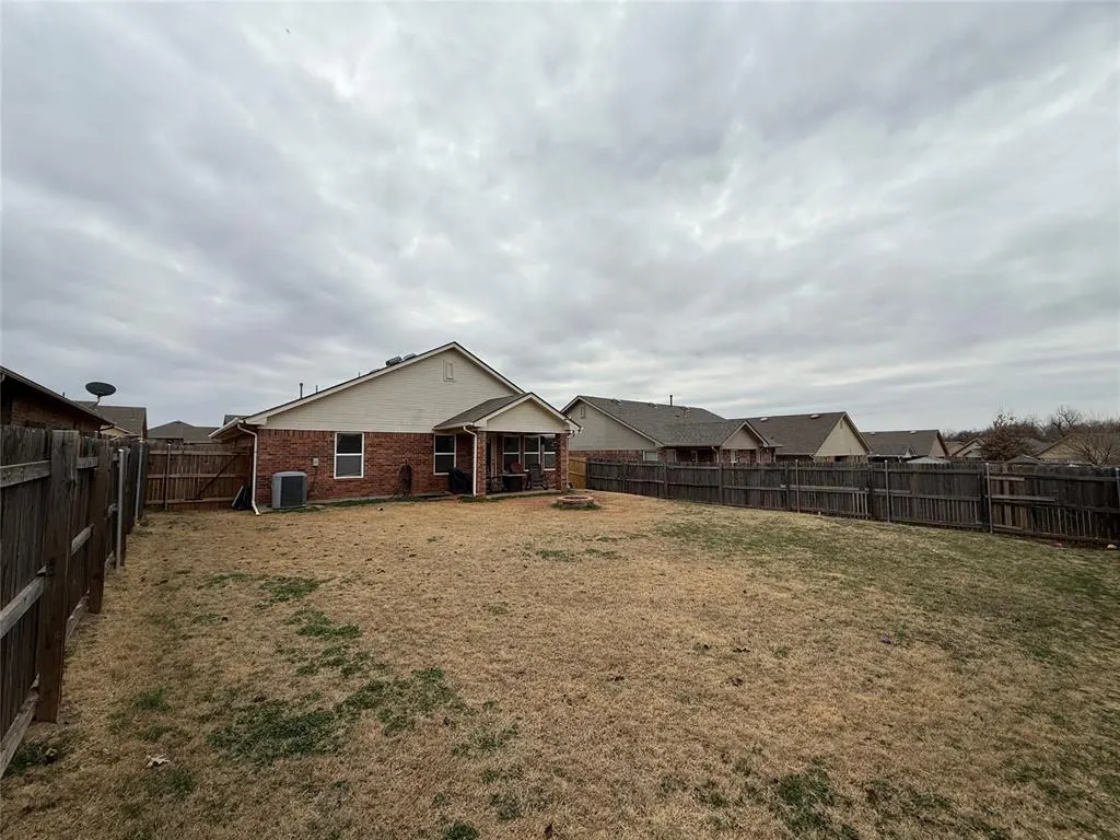 Photo 22 — 9525 SW 25th Street, Oklahoma City, OK 73128