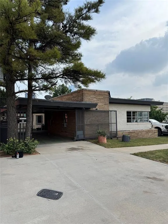 Front exterior — 10 NE 8th Street, Oklahoma City, OK 73104