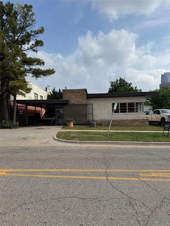 Photo 2 — 10 NE 8th Street, Oklahoma City, OK 73104
