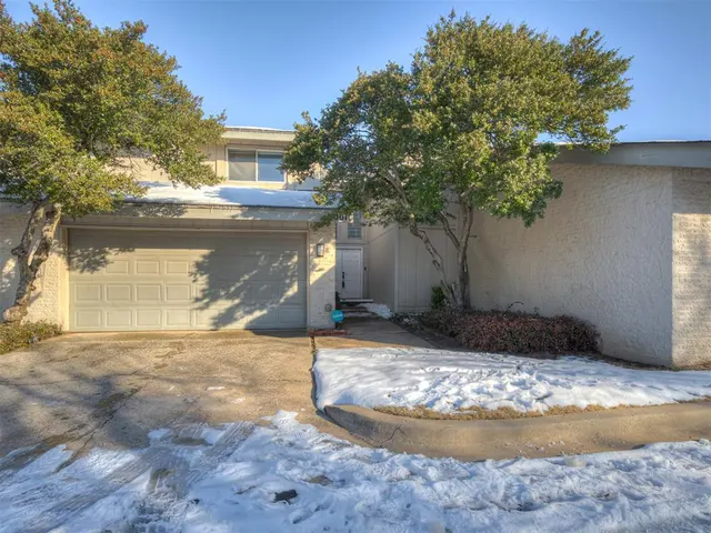 Photo 3 — 10011 Hefner Village Terrace, Oklahoma City, OK 73162