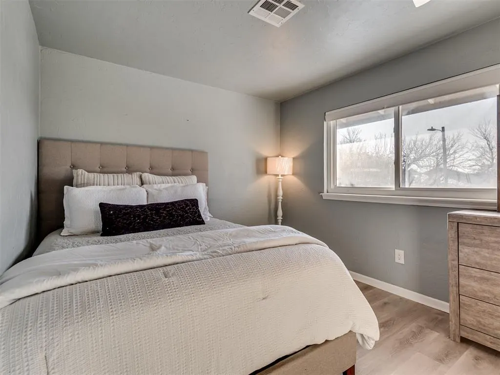 Photo 18 — 10011 Hefner Village Terrace, Oklahoma City, OK 73162