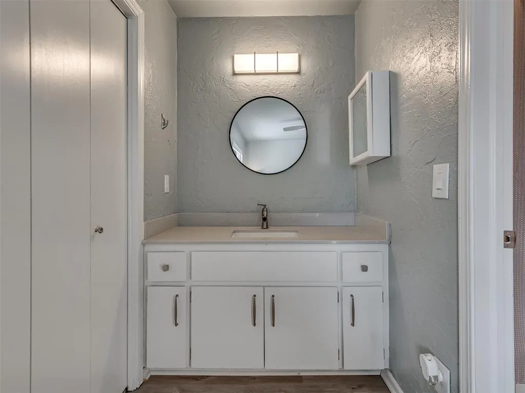 Photo 21 — 10011 Hefner Village Terrace, Oklahoma City, OK 73162