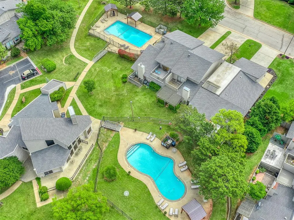 Photo 37 — 10011 Hefner Village Terrace, Oklahoma City, OK 73162