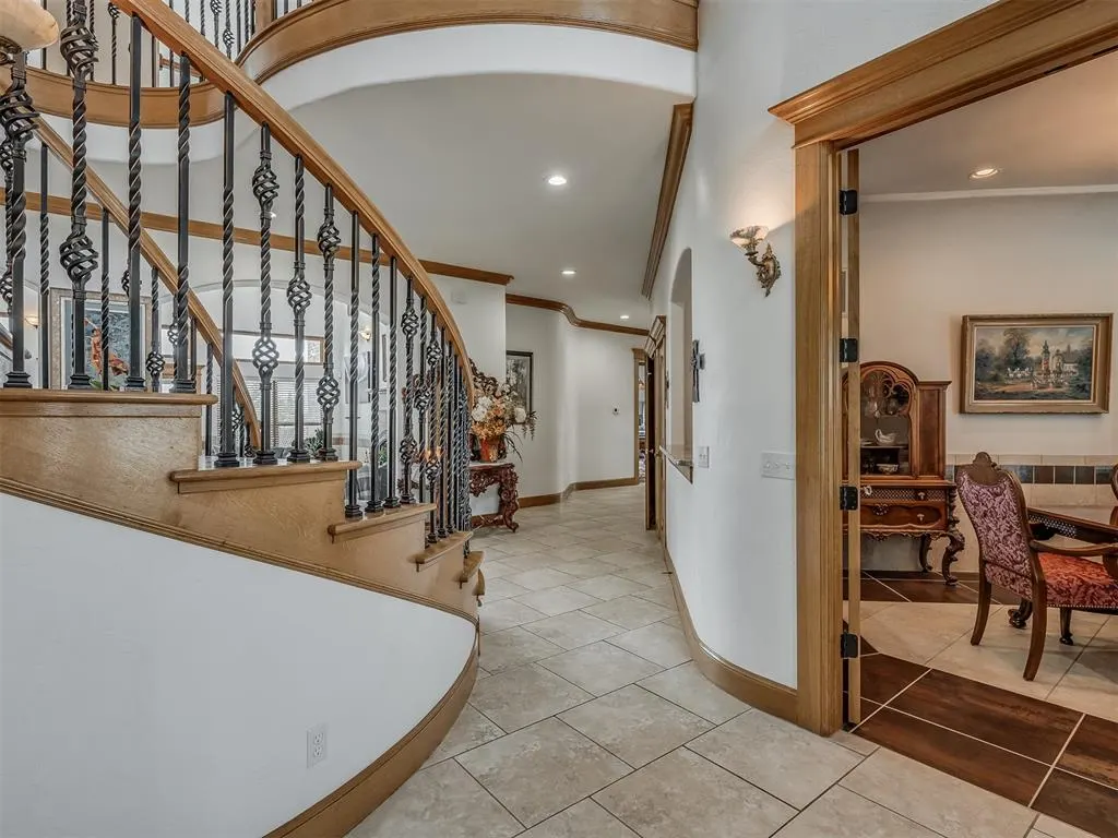 Photo 5 — 5001 Carrington Place, Oklahoma City, OK 73131