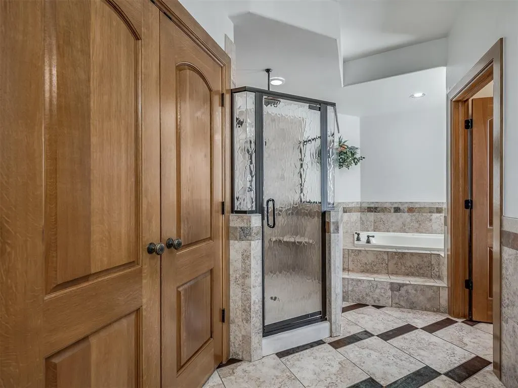 Photo 32 — 5001 Carrington Place, Oklahoma City, OK 73131