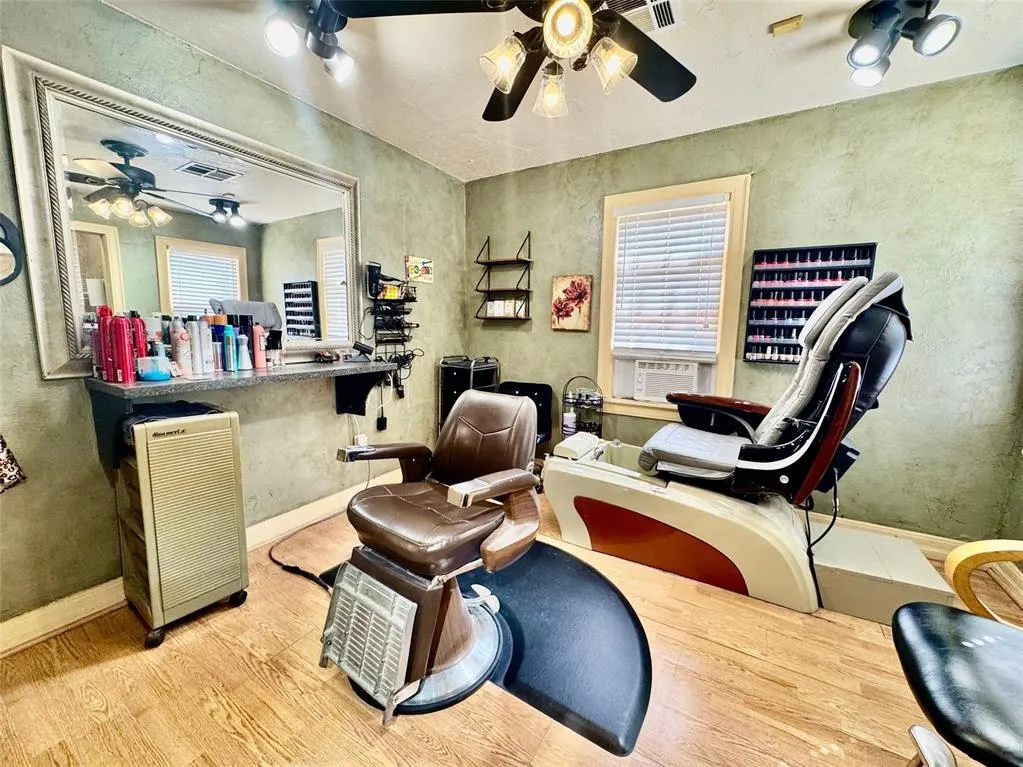 Photo 27 — 1510 W Gore Boulevard, Lawton, OK 73501