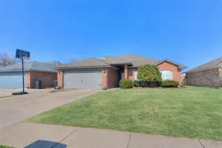 Sold home at 905 SE 38th Street