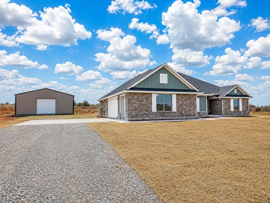 Front exterior — 1983 Twin Spires Trail, Blanchard, OK 73010