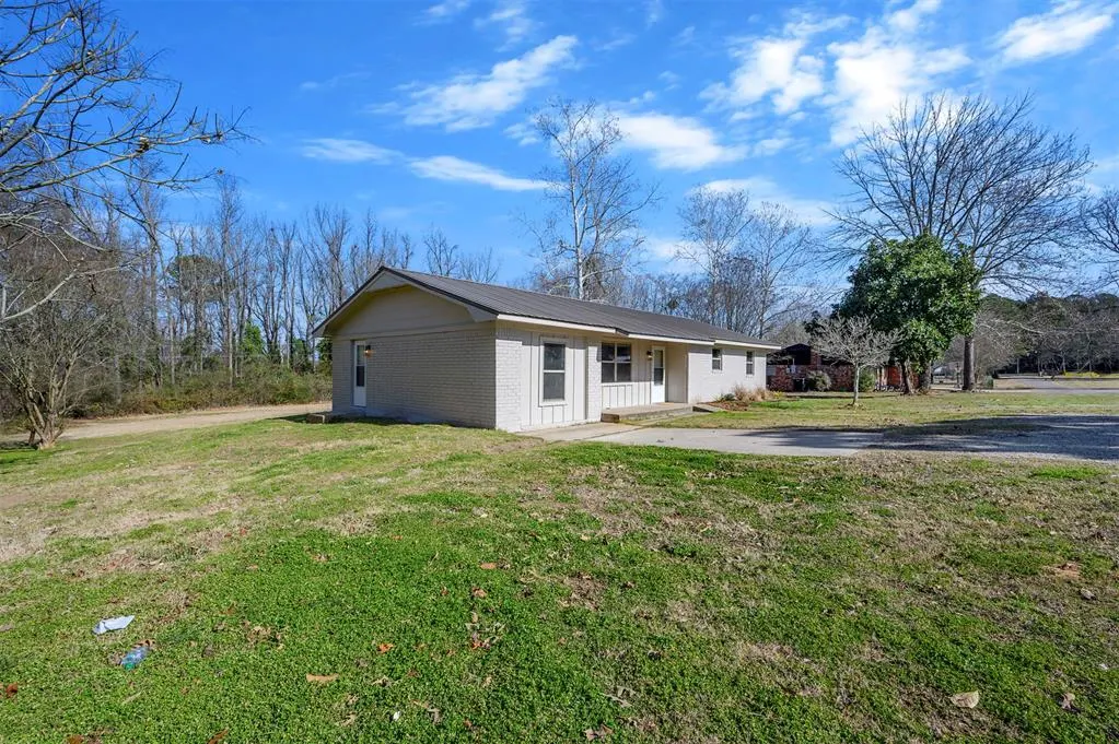 Photo 3 — 47 Gypsum Valley Drive, Idabel, OK 74745