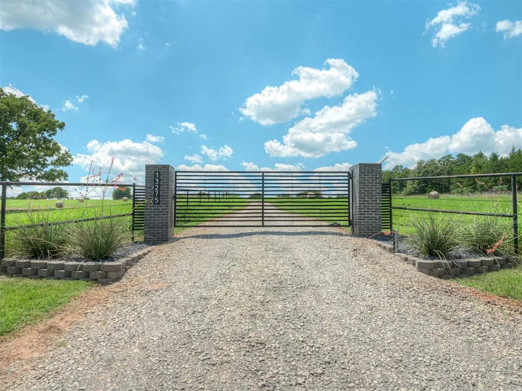 Photo 40 — 13275 N Harrah Road, Luther, OK 73054