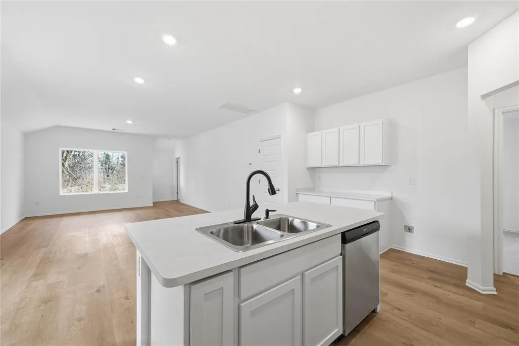 Photo 6 — 10513 Little Blue Lane, Oklahoma City, OK 73131