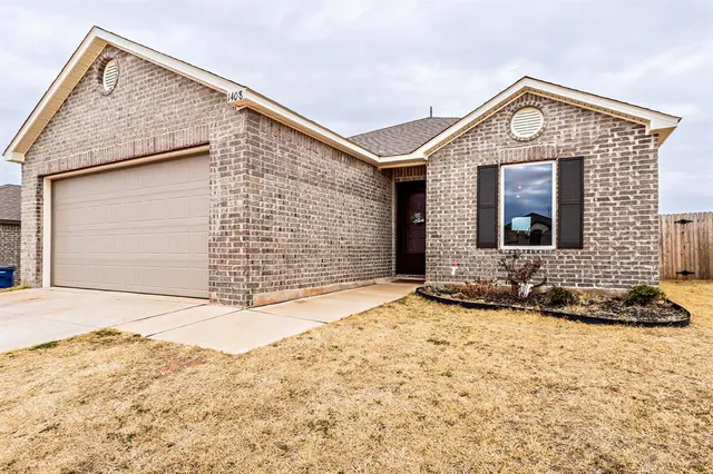 Photo 2 — 1408 Ellie Court, Shawnee, OK 74804