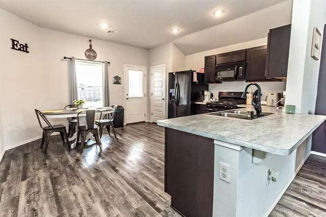 Photo 8 — 1408 Ellie Court, Shawnee, OK 74804