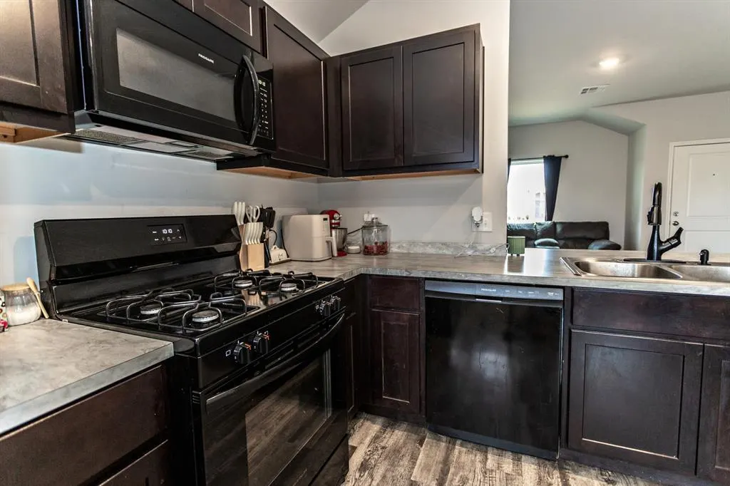 Photo 12 — 1408 Ellie Court, Shawnee, OK 74804