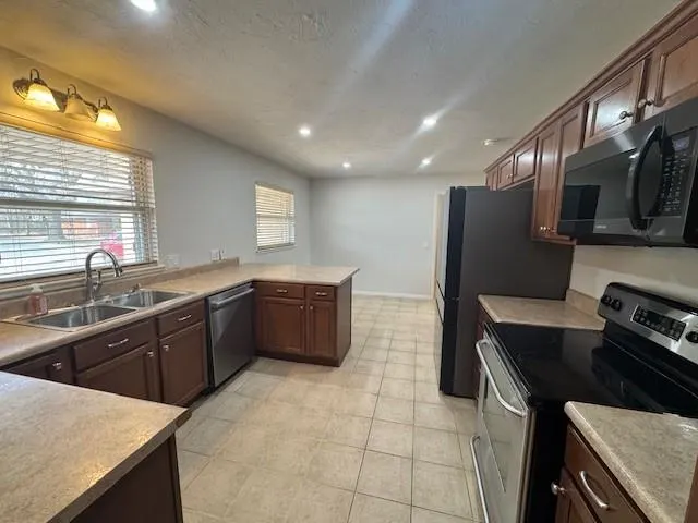 Photo 8 — 135 N Westchester Avenue, Norman, OK 73069