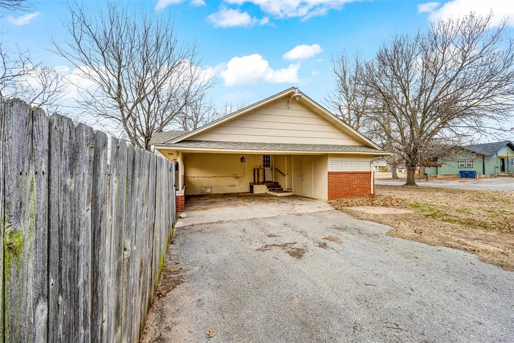 Photo 26 — 402 S Broadway Street, Marlow, OK 73055