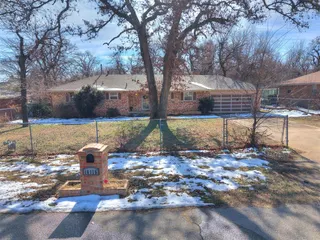 Sold home at 10116 Oak Park Drive