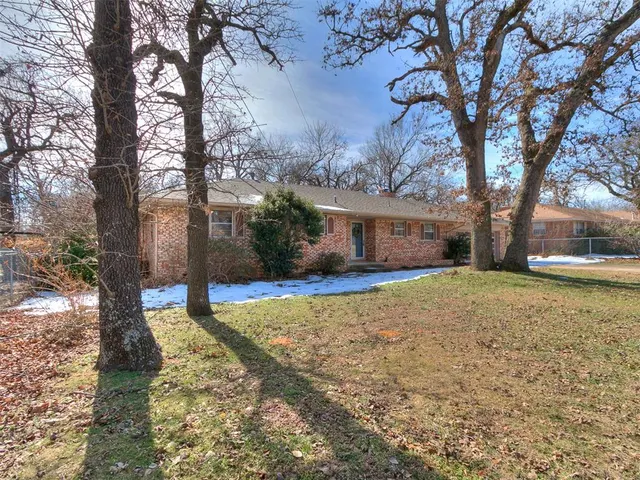Photo 3 — 10116 Oak Park Drive, Midwest City, OK 73130