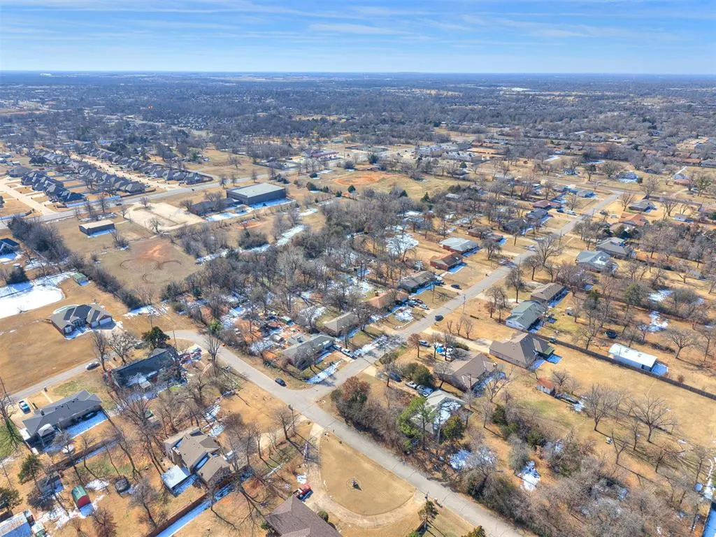 Photo 36 — 10116 Oak Park Drive, Midwest City, OK 73130