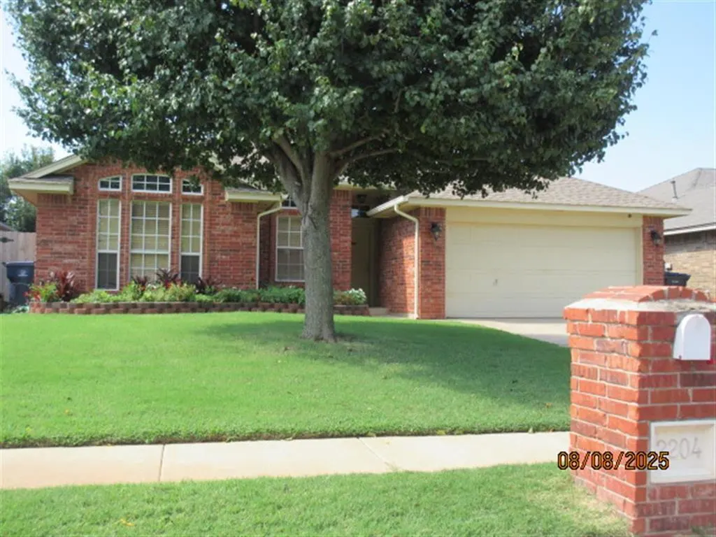 Front exterior — 2204 NW 157th Street, Edmond, OK 73013