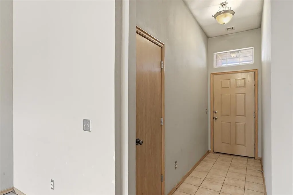Photo 3 — 2204 NW 157th Street, Edmond, OK 73013