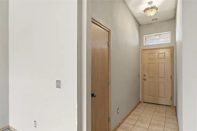 Photo 3 — 2204 NW 157th Street, Edmond, OK 73013