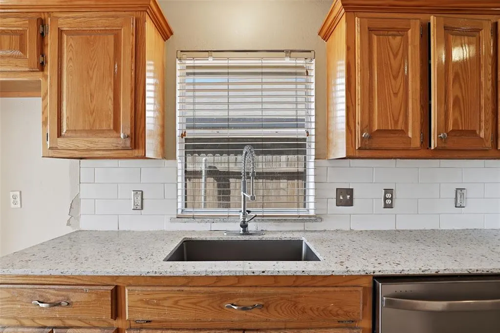 Photo 11 — 2204 NW 157th Street, Edmond, OK 73013